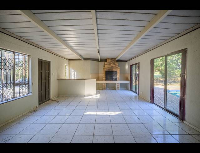 4 BEDROOM HOUSE FOR SALE IN NEW GERMANY